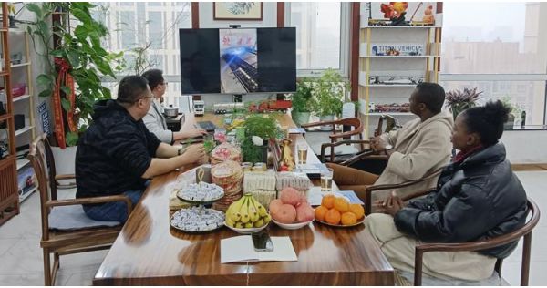 Tanzanian Customers visit Tongya to Discuss Lowbed Trailer Ordering Matters