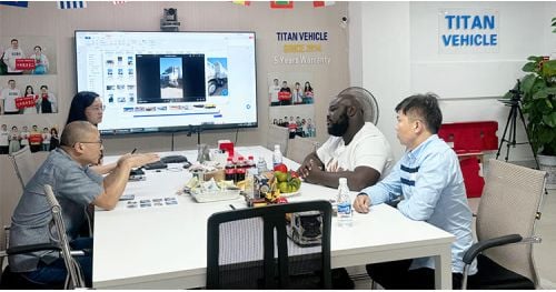 Mozambique Customers Bought Howo 6x4 Dump Truck from Tongya VEHICLE 