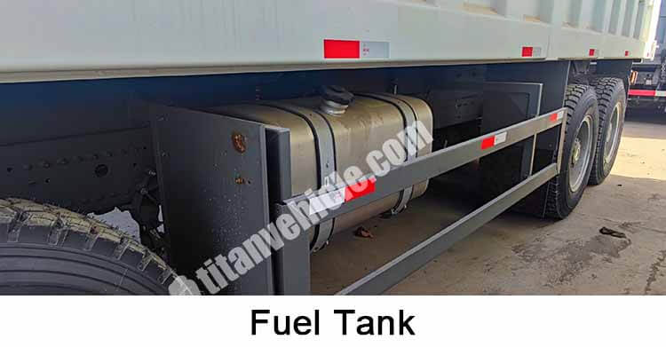 New Model Sinotruk Howo 8x4 Dump Truck for Sale in Tanzania