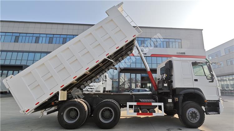 Used Howo Dump Truck 6x4 for Sale In Guyana