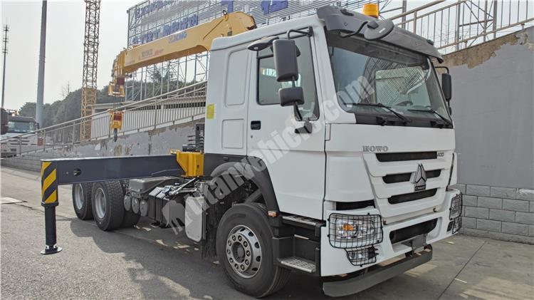 Used Howo 12 Ton Boom Truck for Sale In Ghana