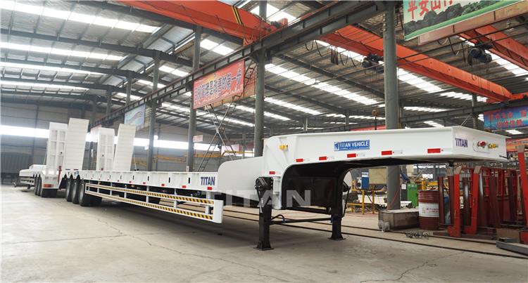 New & Used Tri Axle Heavy Duty Low Loaders for Sale in Rwanda