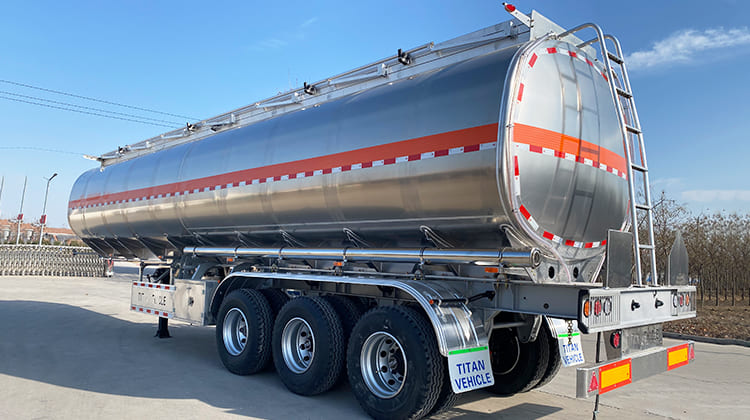Aluminum Diesel Fuel Tanker Trailer for Sale in Guyana