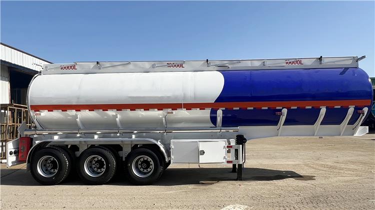 Semi Trailer Fuel Tank for Sale In Mali