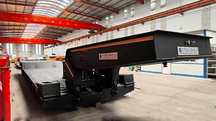 Tri Axle RGN Lowboy Truck Trailer for Sale in Angola